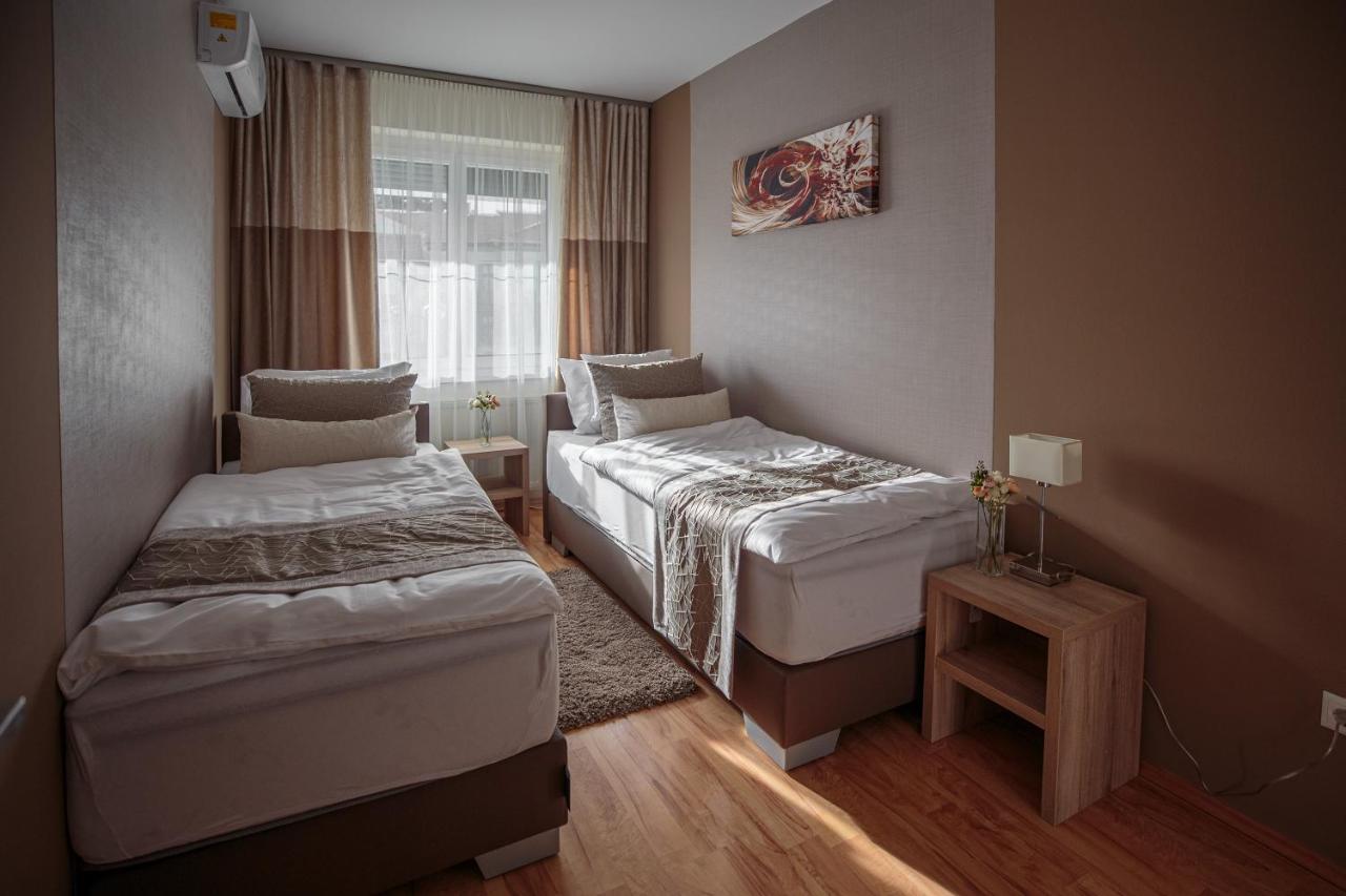 Mokka Apartments Μίσκολτς Εξωτερικό φωτογραφία
